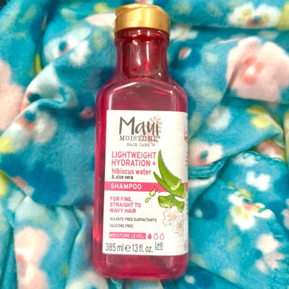 Maui moisture Lightweight Hydration Shampoo.. hibiscus water - Pink